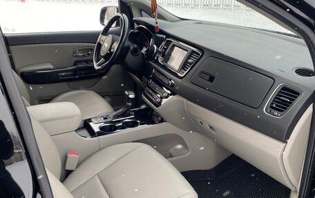 KIA Carnival III, 2019 год, 3 050 000 рублей, 16 фотография