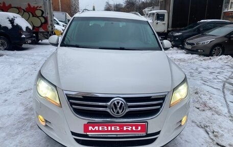 Volkswagen Tiguan I, 2011 год, 950 000 рублей, 2 фотография