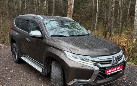 Mitsubishi Pajero Sport III рестайлинг, 2017 год, 3 200 000 рублей, 1 фотография