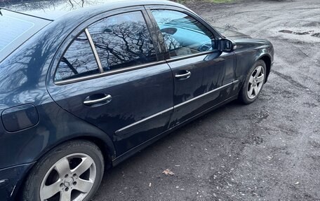 Mercedes-Benz E-Класс, 2002 год, 600 000 рублей, 3 фотография