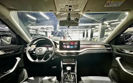 Skoda Kodiaq I, 2023 год, 3 744 500 рублей, 8 фотография