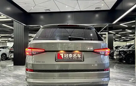 Skoda Kodiaq I, 2023 год, 3 744 500 рублей, 6 фотография