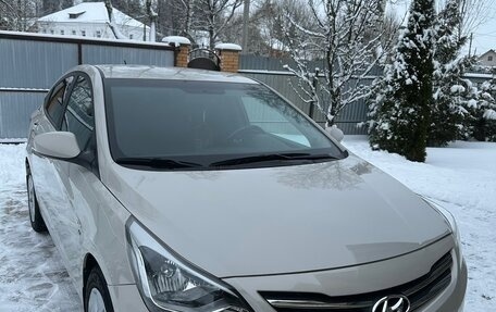 Hyundai Solaris II рестайлинг, 2015 год, 1 250 000 рублей, 10 фотография