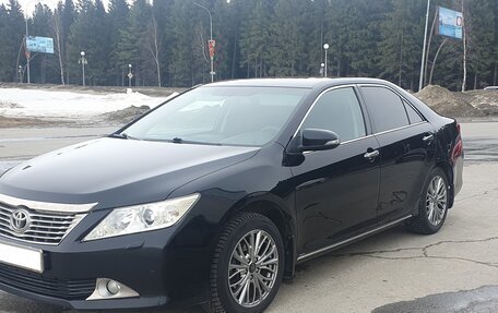 Toyota Camry, 2012 год, 1 770 000 рублей, 2 фотография