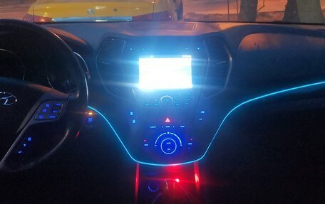 Hyundai Santa Fe III рестайлинг, 2015 год, 2 350 000 рублей, 4 фотография