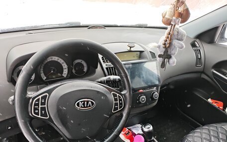 KIA cee'd I рестайлинг, 2008 год, 850 000 рублей, 10 фотография