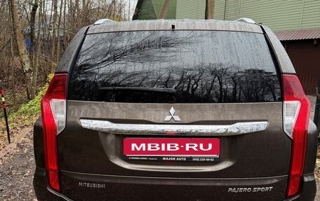 Mitsubishi Pajero Sport III рестайлинг, 2017 год, 3 200 000 рублей, 4 фотография