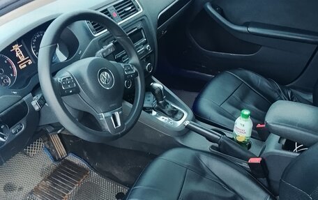 Volkswagen Jetta VI, 2012 год, 700 000 рублей, 6 фотография