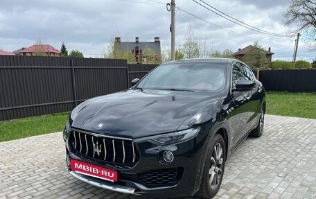 Maserati Levante I, 2017 год, 3 900 000 рублей, 2 фотография