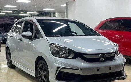 Honda Fit, 2021 год, 930 000 рублей, 3 фотография