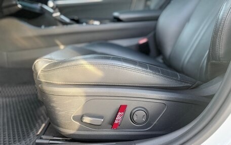 KIA K5, 2020 год, 3 170 000 рублей, 30 фотография