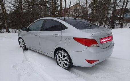 Hyundai Solaris II рестайлинг, 2014 год, 750 000 рублей, 5 фотография