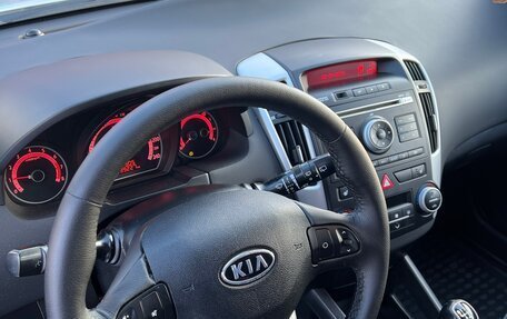 KIA cee'd I рестайлинг, 2010 год, 850 000 рублей, 8 фотография