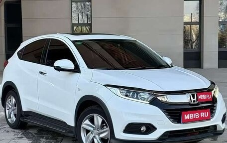 Honda Vezel, 2021 год, 1 790 000 рублей, 1 фотография
