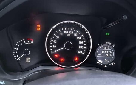 Honda Vezel, 2021 год, 1 790 000 рублей, 10 фотография