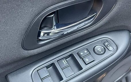 Honda Vezel, 2021 год, 1 790 000 рублей, 9 фотография