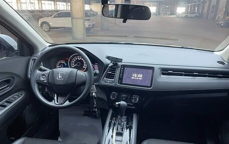 Honda Vezel, 2021 год, 1 790 000 рублей, 14 фотография