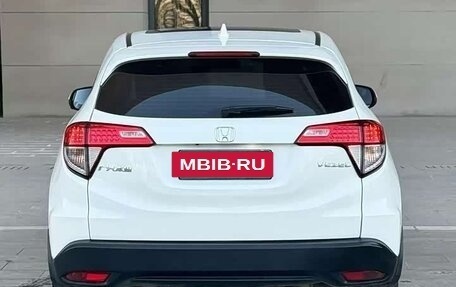 Honda Vezel, 2021 год, 1 790 000 рублей, 6 фотография