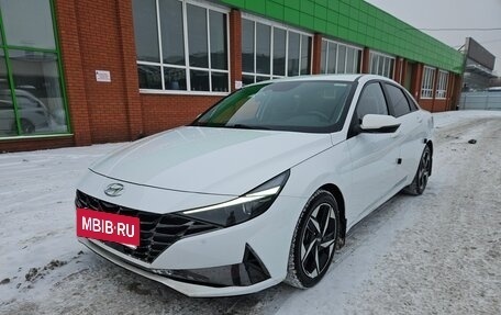 Hyundai Avante, 2020 год, 1 990 000 рублей, 2 фотография