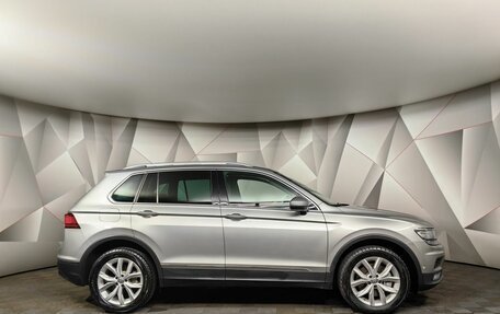 Volkswagen Tiguan II, 2018 год, 2 297 000 рублей, 6 фотография