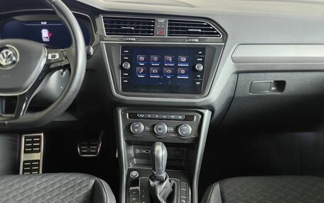 Volkswagen Tiguan II, 2018 год, 2 297 000 рублей, 15 фотография