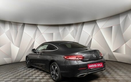 Mercedes-Benz C-Класс, 2019 год, 3 350 000 рублей, 4 фотография