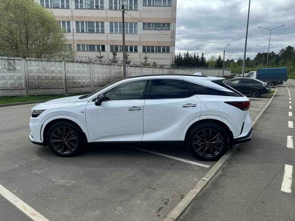 Lexus RX IV рестайлинг, 2026 год, 12 500 000 рублей, 3 фотография