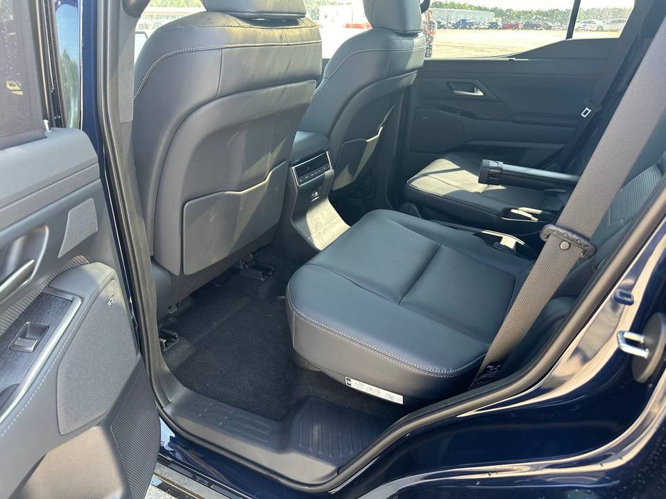 Lexus GX II рестайлинг 2, 2026 год, 17 500 000 рублей, 25 фотография