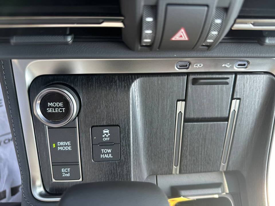 Lexus GX II рестайлинг 2, 2026 год, 17 500 000 рублей, 21 фотография