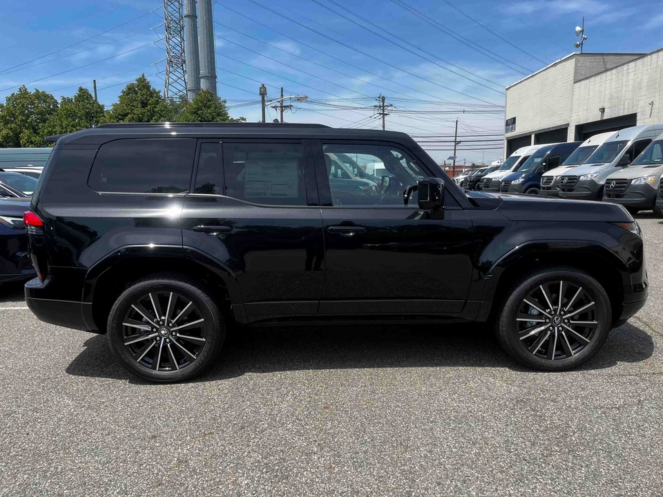 Lexus GX II рестайлинг 2, 2024 год, 15 000 000 рублей, 6 фотография