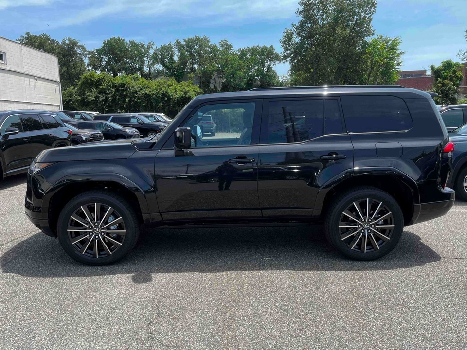 Lexus GX II рестайлинг 2, 2024 год, 15 000 000 рублей, 3 фотография