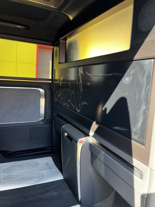 Lexus LM I, 2026 год, 23 000 000 рублей, 18 фотография