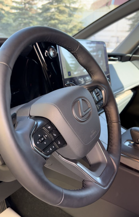 Lexus LM I, 2026 год, 23 000 000 рублей, 11 фотография