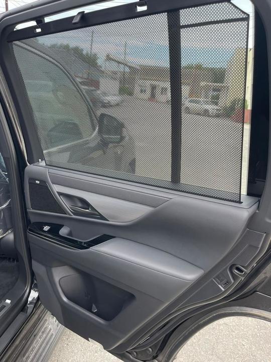 Lexus LX III рестайлинг 2, 2026 год, 23 000 000 рублей, 12 фотография