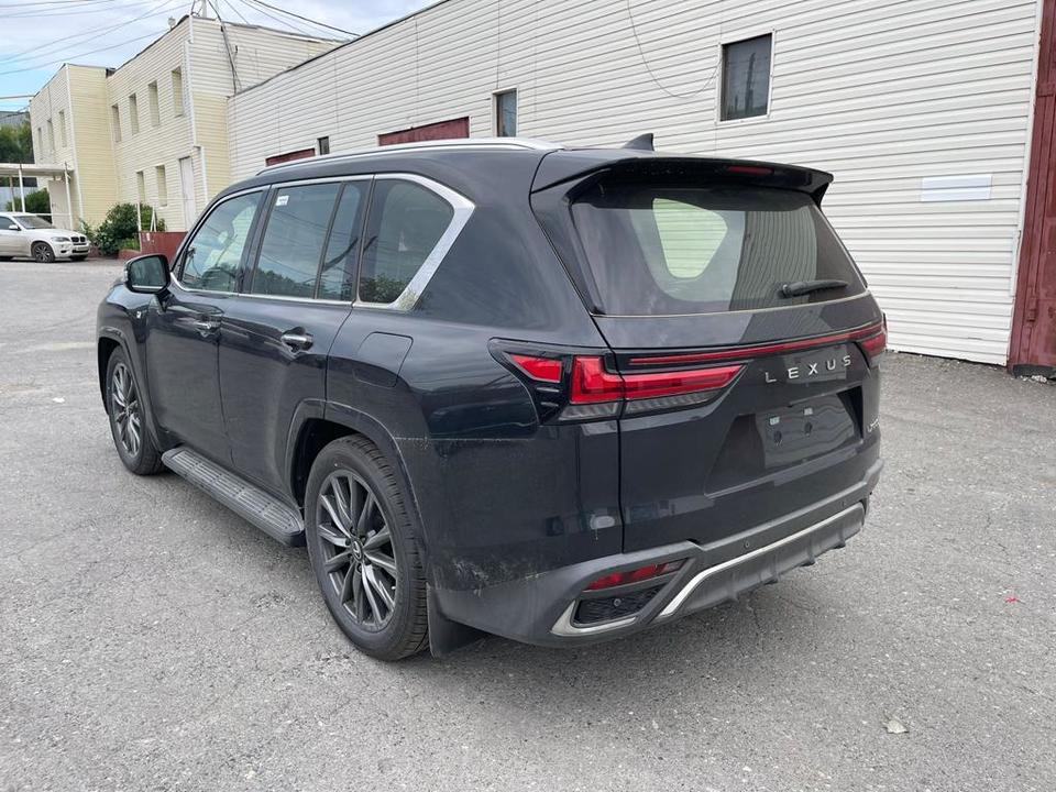 Lexus LX III рестайлинг 2, 2026 год, 23 000 000 рублей, 6 фотография