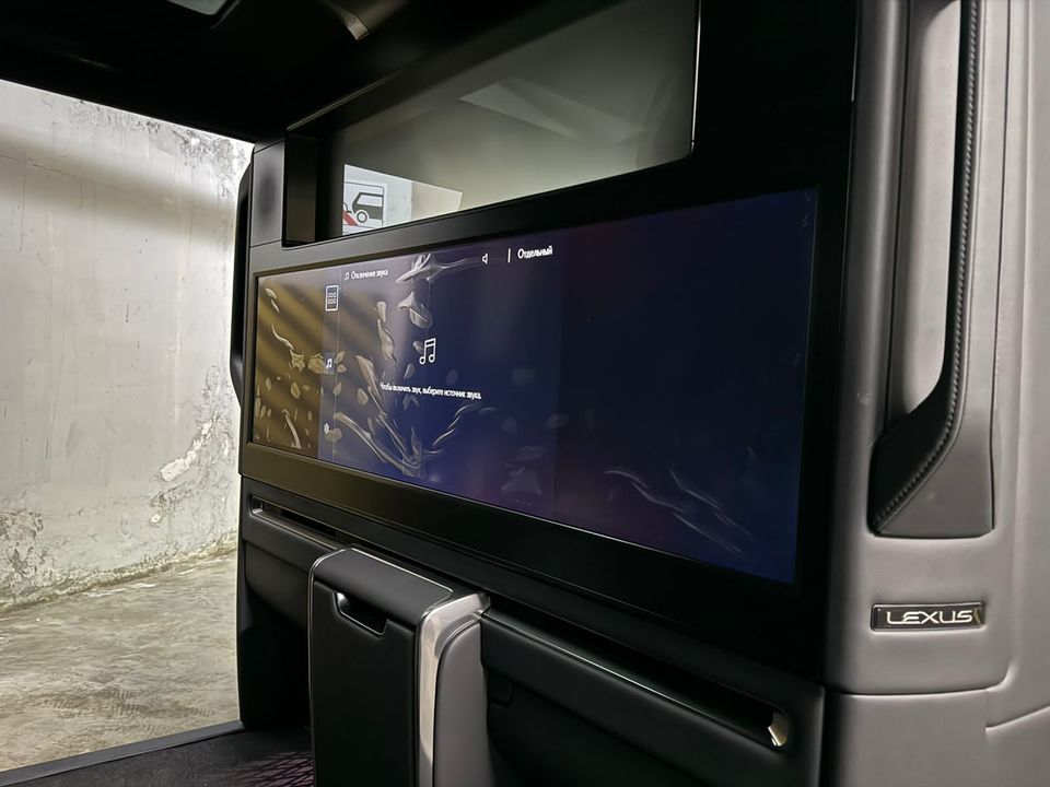 Lexus LM I, 2026 год, 24 000 000 рублей, 12 фотография