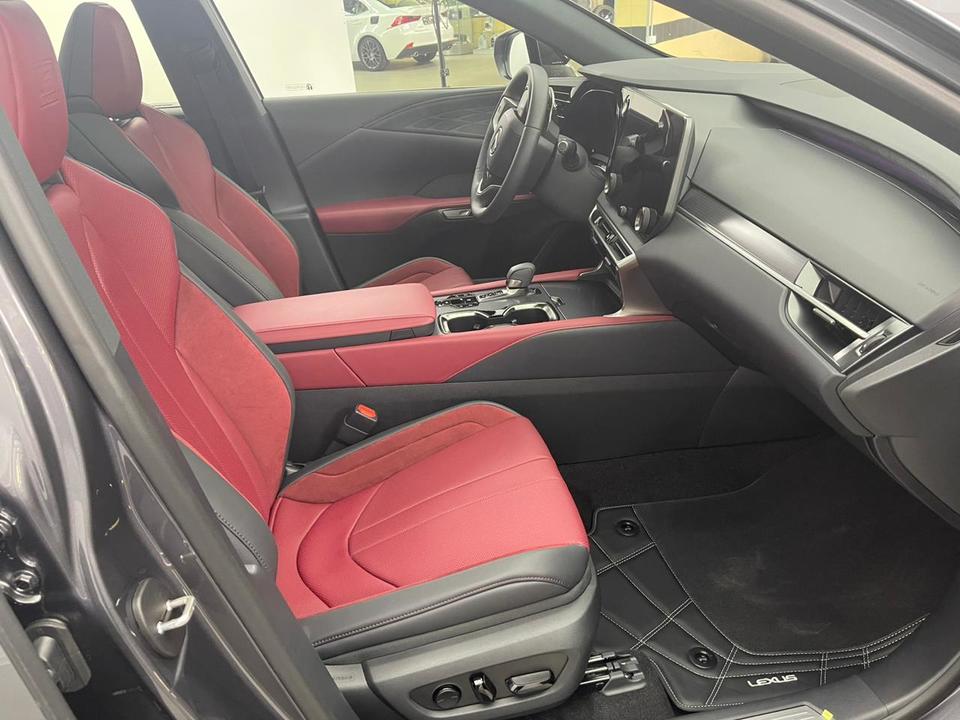 Lexus RX IV рестайлинг, 2026 год, 12 500 000 рублей, 5 фотография