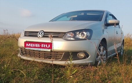 Volkswagen Polo VI (EU Market), 2014 год, 850 000 рублей, 3 фотография