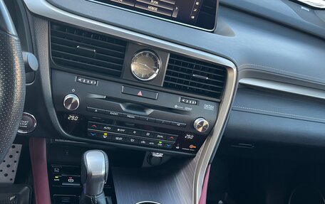 Lexus RX IV рестайлинг, 2019 год, 7 500 000 рублей, 9 фотография