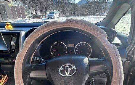 Toyota Wish II, 2015 год, 1 450 000 рублей, 9 фотография