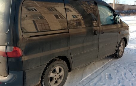 Hyundai Starex I рестайлинг, 2004 год, 700 000 рублей, 4 фотография