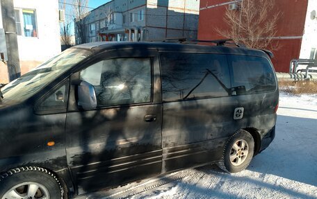 Hyundai Starex I рестайлинг, 2004 год, 700 000 рублей, 2 фотография