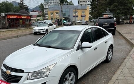 Chevrolet Cruze II, 2013 год, 825 000 рублей, 3 фотография