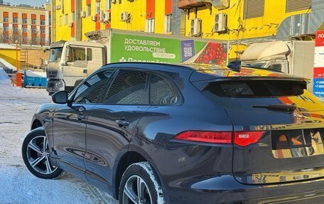 Jaguar F-Pace, 2016 год, 3 200 000 рублей, 14 фотография