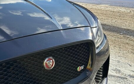 Jaguar F-Pace, 2016 год, 3 200 000 рублей, 23 фотография