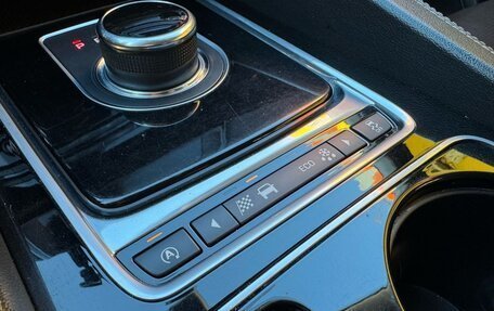 Jaguar F-Pace, 2016 год, 3 200 000 рублей, 29 фотография