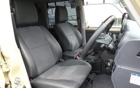 Toyota Land Cruiser 70, 2024 год, 8 000 000 рублей, 14 фотография