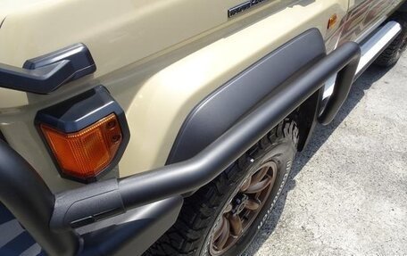 Toyota Land Cruiser 70, 2024 год, 8 000 000 рублей, 40 фотография