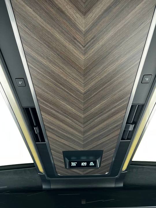 Lexus LM I, 2026 год, 25 000 000 рублей, 22 фотография