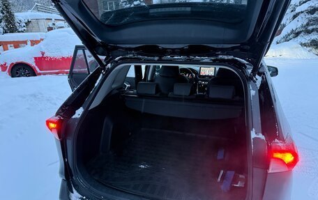 Toyota RAV4, 2020 год, 4 100 000 рублей, 7 фотография